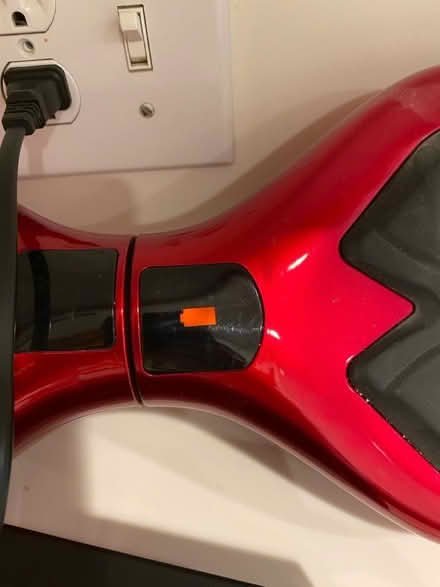 Photo of free Hoverboard (doesn’t charge?) (Cambridge Dr in Dunwoody) #1