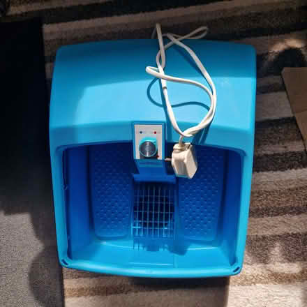 Photo of free clairol foot spar old but working (Clive Vale TN35) #2