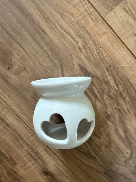 Photo of free Small/mini oil/wax candle burner (West Granton EH5) #1