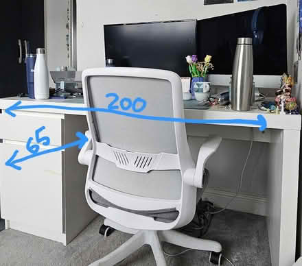 Photo of free Study table (IG5) #1