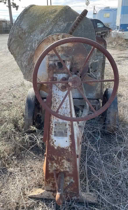 Photo of free Vintage Cement Mixer (Santa Paula) #3