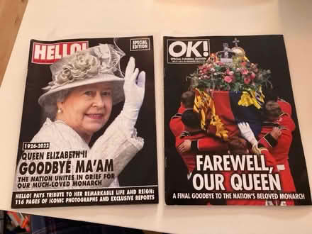Photo of free x2 magazines on the Queen (Aigburth L17) #1