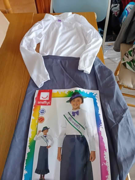 Photo of free Victorian suffragette costume (Didsbury) #1