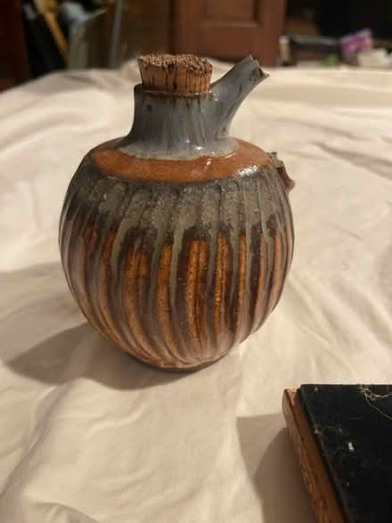 Photo of free Ceramic pot (Farmington Hills) #1