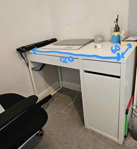 Photo of free Small table (IG5) #1