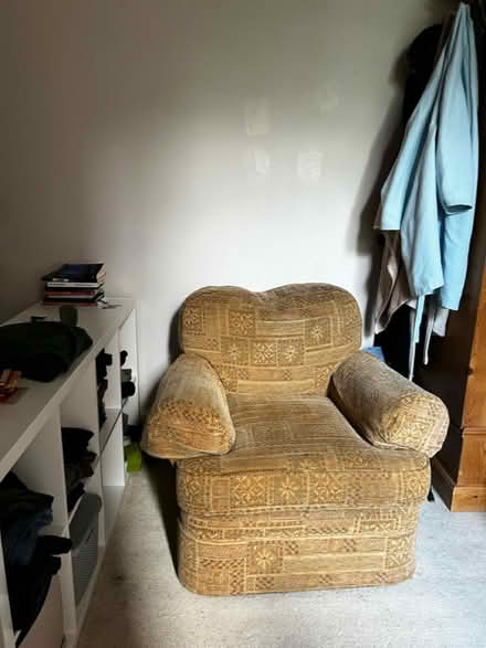 Photo of free armchair (bruntsfield EH10) #2