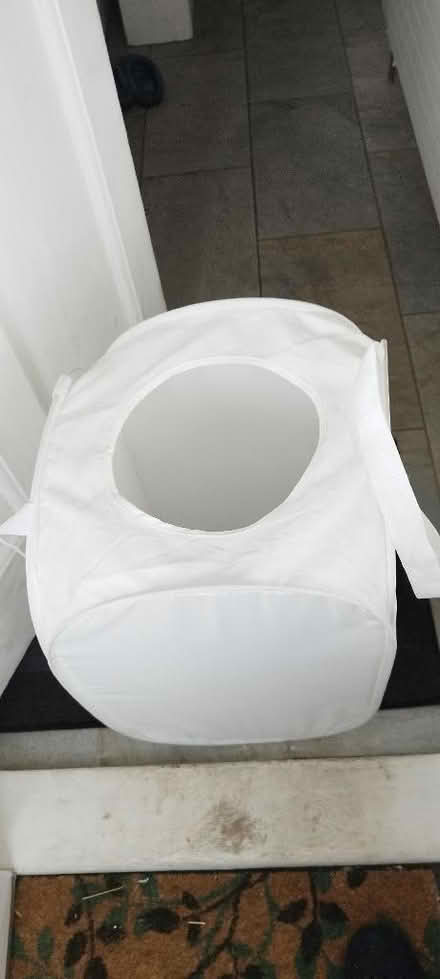 Photo of free Laundry bin (Morden SM4) #1