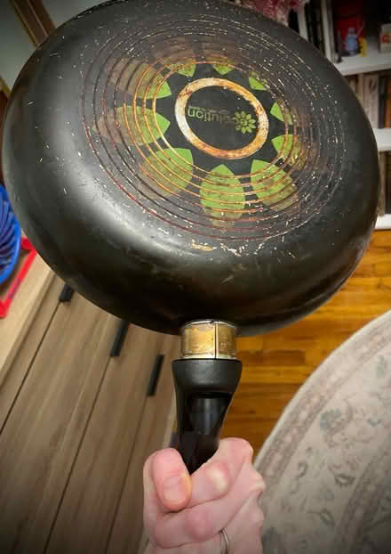 Photo of free Frying pan (108 and Broadway) #2