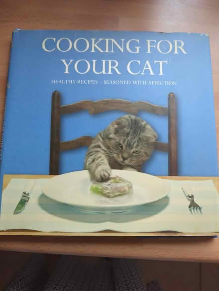 Photo of free Book available called 'cooking for your cat' (Shippon OX13) #1