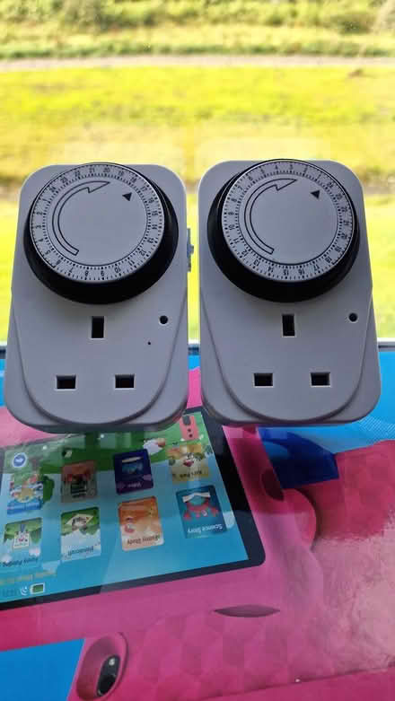 Photo of free 24hrs Time switch plugs (Falkirk FK2) #1
