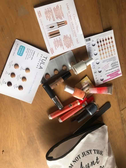 Photo of free Cosmetics (Glendale Heights) #1