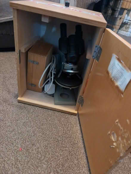 Photo of free Microscope (Wood Farm OX3) #1