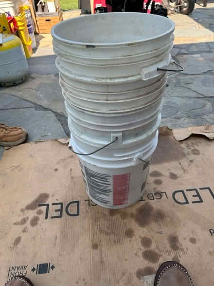 Photo of free 5 gallon plastic bucket 4 of them (Elkridge rte103 & rte100) #1