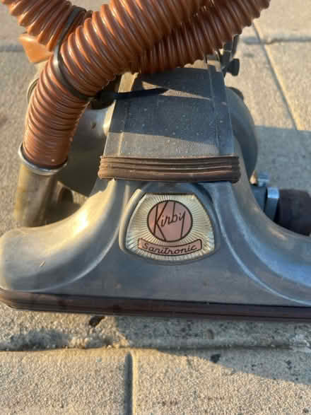 Photo of free CURB ALERT - VERY old vacuum (Hawthorne) #2