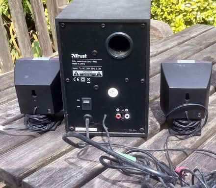 Photo of free PC Speaker set (Windmill Court EX14) #2
