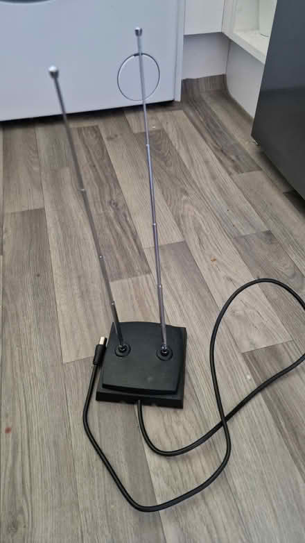Photo of free Indoor Tv Antenna (Falkirk FK2) #1