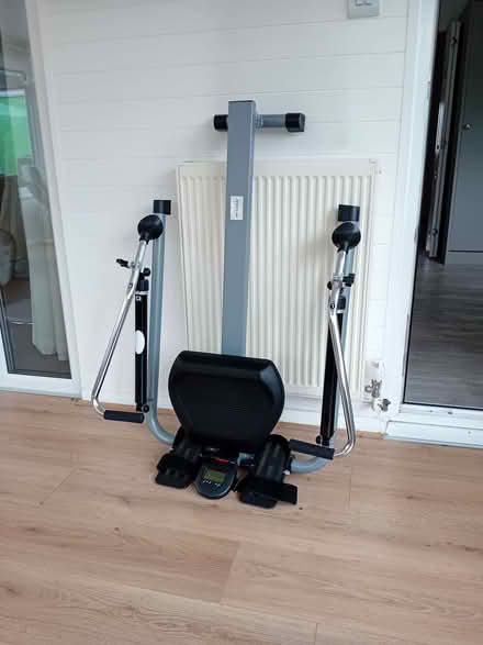 Photo of free exercise rowing machine (Old Heath CO2) #1