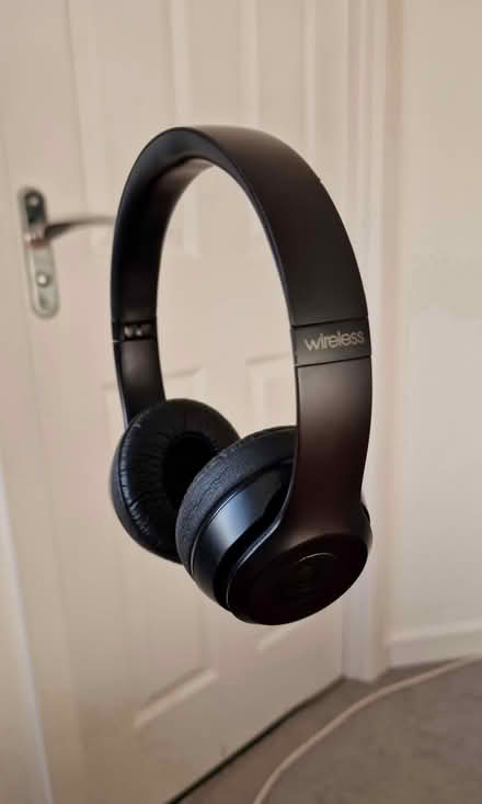 Photo of free Wireless Beats headphone (Falkirk FK2) #1