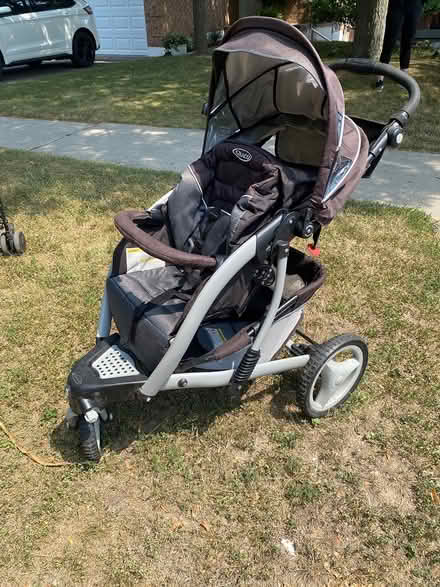 Photo of free Graco stroller (Trulls,Kingston rd) #1