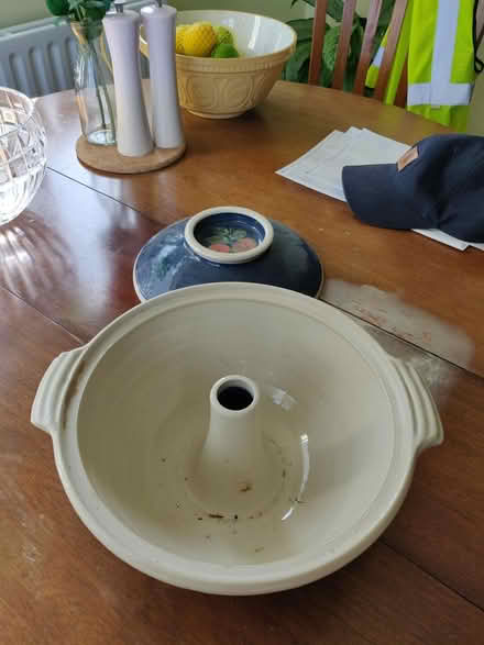 Photo of free Ceramic pot (Goatstown, Dublin 14) #2