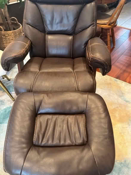 Photo of free Recliner w/ottoman (Elkridge near Port Capital) #1