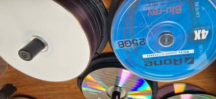 Photo of free Blank Bluray, DVD and CD media. (Sutton SM1) #1