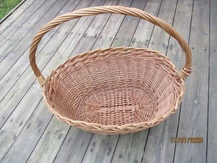 Photo of free Hand basket (South Woodham Ferrers CM3) #2