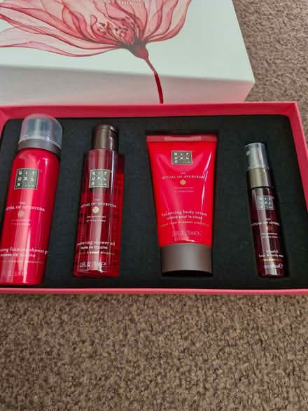 Photo of free Second Gift Set (Currie EH14) #3