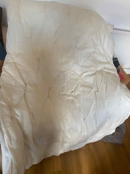 Photo of free Single duvet- good clean condition (KT15) #2