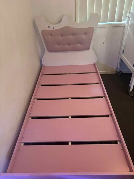 Photo of free Kids bed (Pimpama) #1