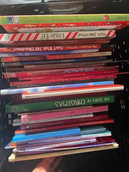 Photo of free children’s Christmas picture books (Souderton) #1