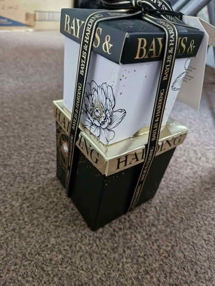 Photo of free Gift Set (Currie EH14) #3