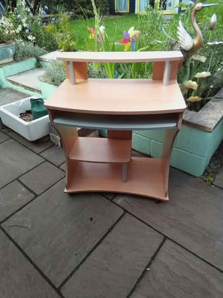 Photo of free Computer desk on wheels (Scotches DE56) #2