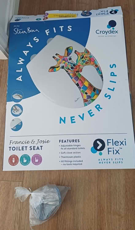 Photo of free Giraffe Design Toilet Seat (The Hythe CM9) #4