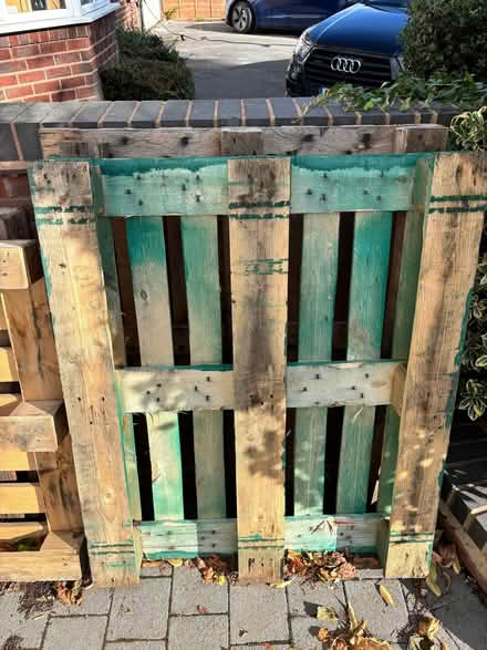 Photo of free 4 wooden pallets, great condition (Sharmans Cross B91) #2
