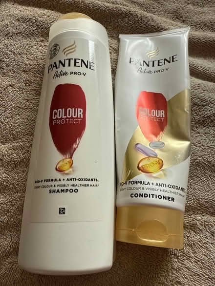 Photo of free Pantene colour protect shampoo and conditioner (Tinshill LS16) #1