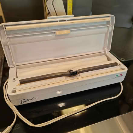 Photo of free Deni Freshlock snack bag sealer (Sandpoint/Magnuson) #2