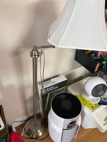Photo of free Standing lamp (Elmhurst) #2