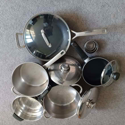 Photo of free 4 assorted saucepans (& set of cookie cutters) (Summertown OX2) #1