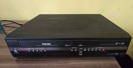 Photo of free Toshiba VHS to DVD recorder (Walton Summit PR5) #1