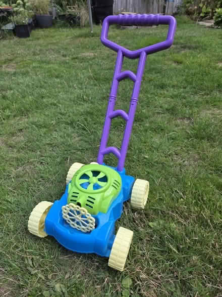 Photo of free Toy bubble blowing lawnmower (CR2, South Croydon) #1