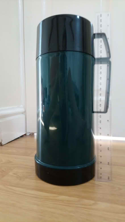 Photo of free Large thermos flask (Lady Bay NG2) #1