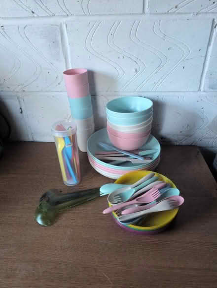 Photo of free Picnic plates and cutlery (CO2 Colchester) #1
