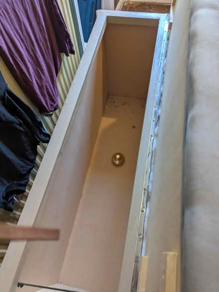 Photo of free Ottoman (Bradford on Avon BA15) #4