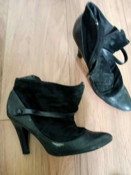 Photo of free Size 6 shoes (PR2 Preston) #4