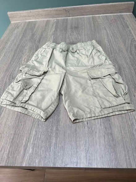 Photo of free H&M Beige Cargo shorts. 10-11 years. Good condition. (Southsea PO4) #1