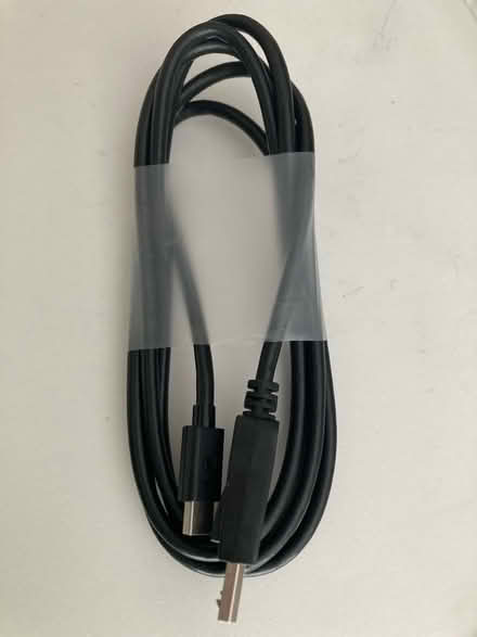 Photo of free Computer monitor leads, incl. kettle lead with European plug (Blacklands TN34) #4