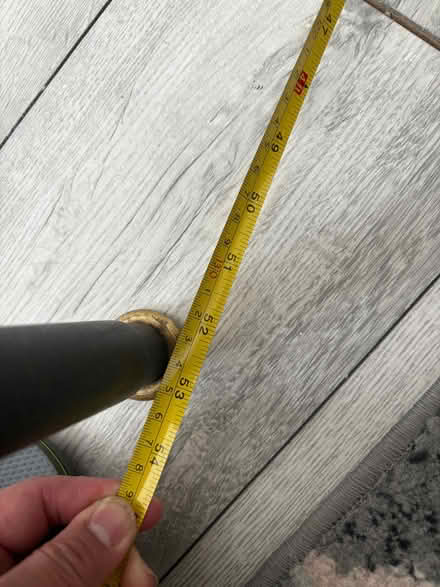 Photo of free Table leg/stand (Station Parade E17) #4