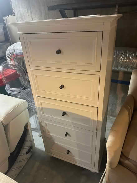 Photo of free 5 drawer white chest (South Williamstown) #1
