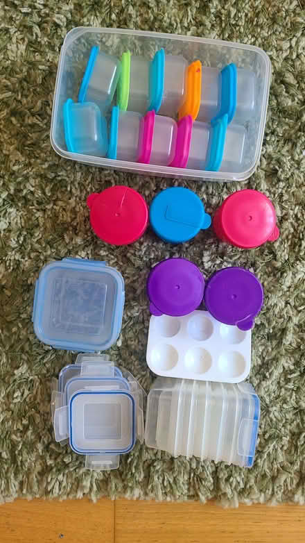 Photo of free Various bundles of plastic storage containers. (Curbridge OX29) #3